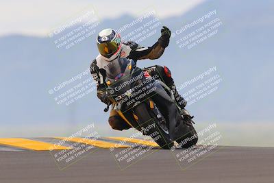 media/Sep-11-2022-SoCal Trackdays (Sun) [[81b7e951af]]/Turn 9 (930am)/